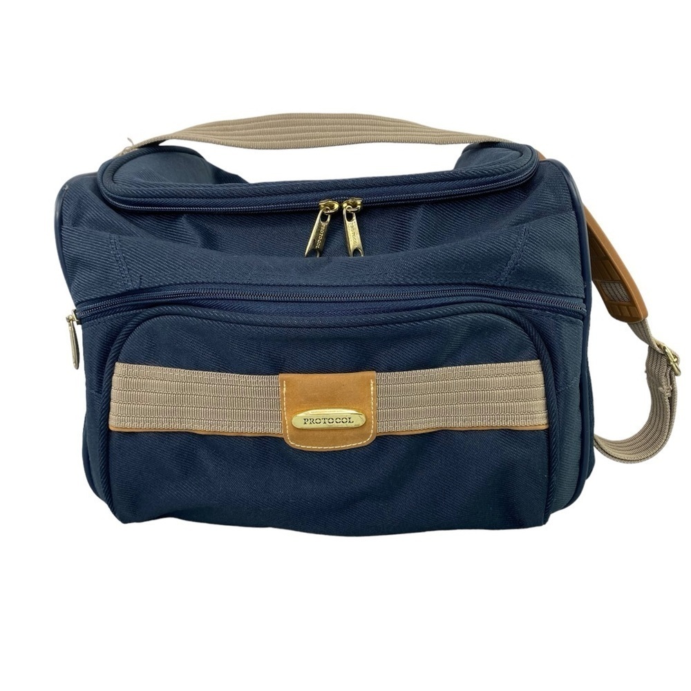 Protocol navy & tan medium sized overnight travel bag 14x8x8